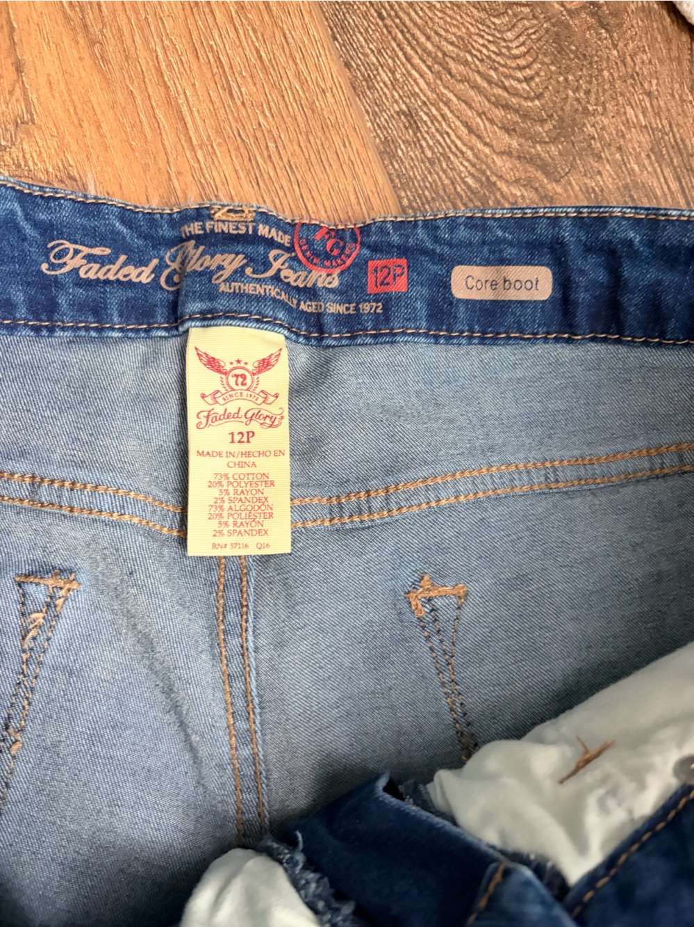 Faded Glory Blue Flare Jeans - Picture 7 of 7